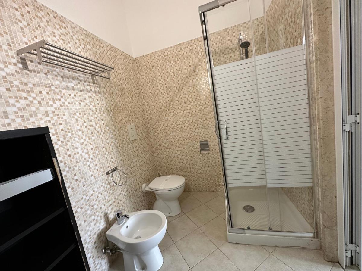 Cconforthotels Appartamento Crispi Bari Buitenkant foto